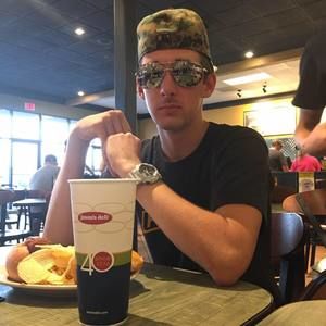 Meet your Posher, Cody